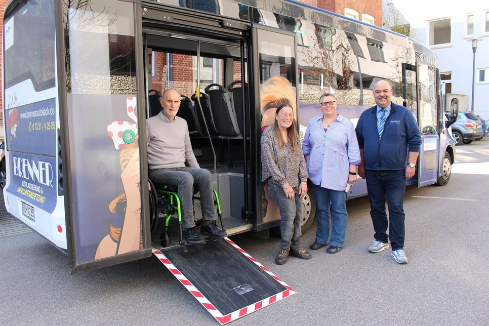 Das Busunternehmen Gröner aus Steinheim-Söhnstetten ist mit seinem rollstuhlgerechten Bus regelmäßig im Linienverkehr im Einsatz.