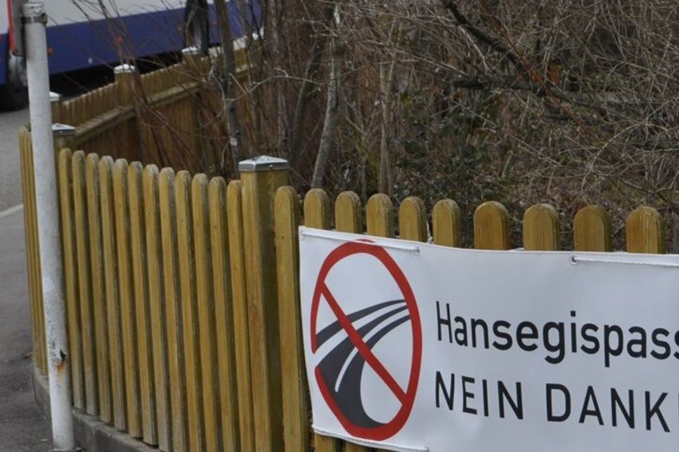 Banner zum Protest gegen den Hansegispass.  Foto: Bürgerinitiative Hansegispass