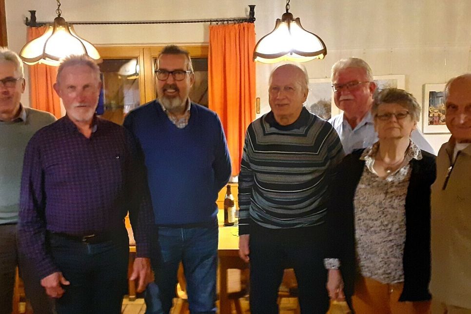 v.l. Vorstand Hans Mack, Jubilare Otto Karle, Wolfgang Junginger, Hermann Eberhard, Kassierer Ernst