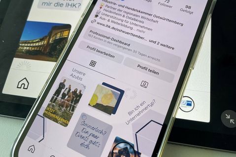 DIE JUNGE GENERATION SOLL ANGESPROCHEN WERDEN: Der neue Instagram-Account der IHK Ostwürttemberg ist ein sogenannter Puzzle-Feed, bei dem Bilder ineinander überlaufen.